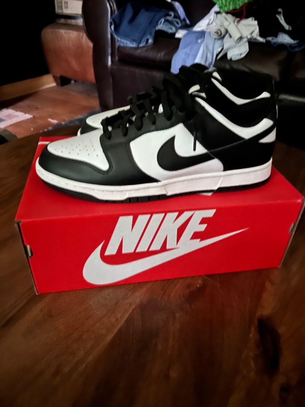 Panda dunks